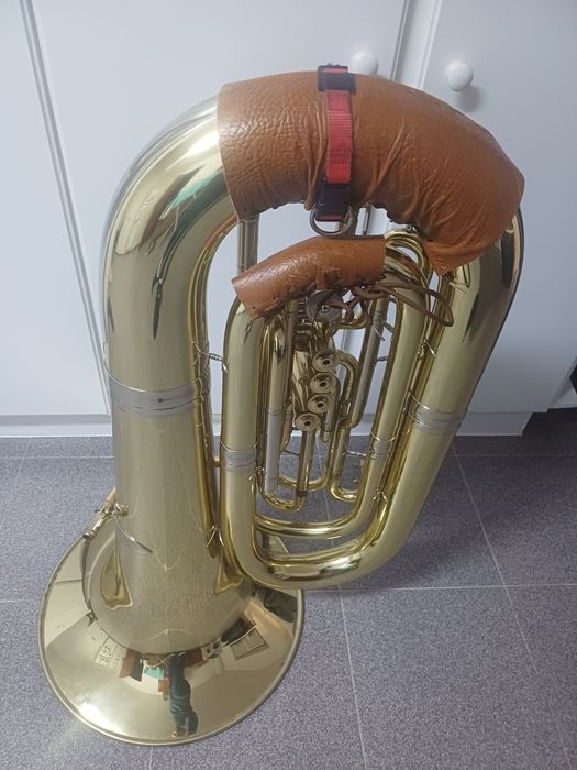 Tuba B&S Modelo 4197