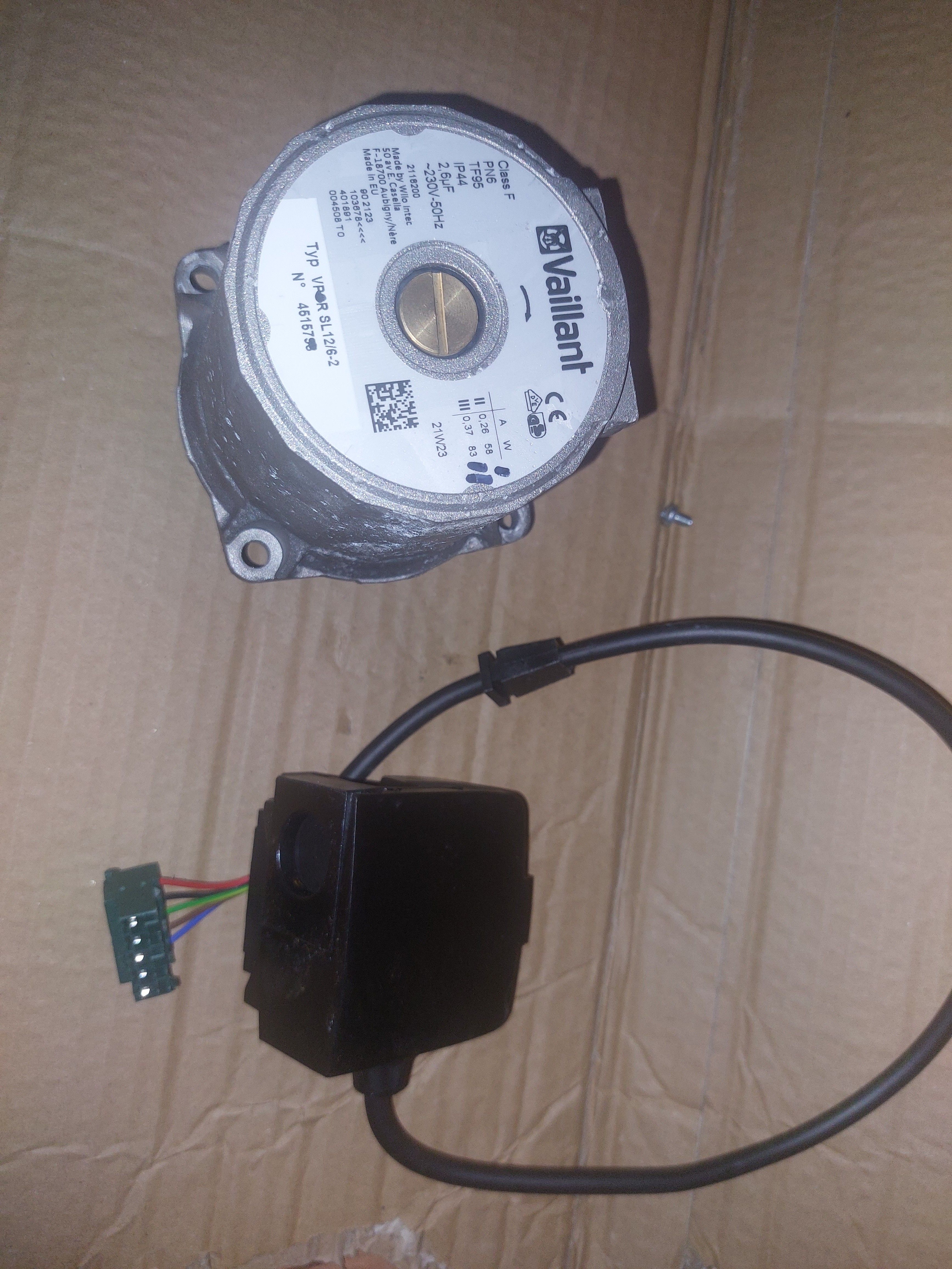 Silnik pompy Vaillant VPAR+5 service motor Wilo