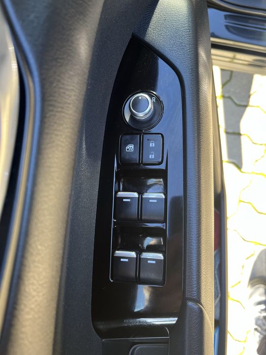 Автомобіль Мазда сх-5