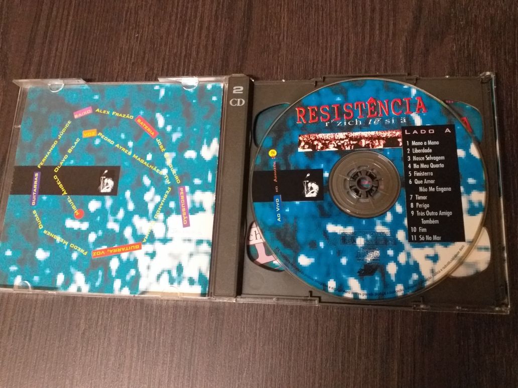 Cd duplo Resistência ao vivo no armazém 22,envio ctt