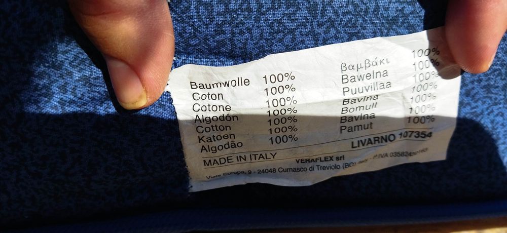 Cama Divã Solteiro c/ Colchão (180cm) – Como Nova!