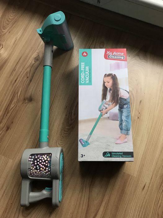 Odkurzacz dziecięcy na baterie, niebieski Nowy