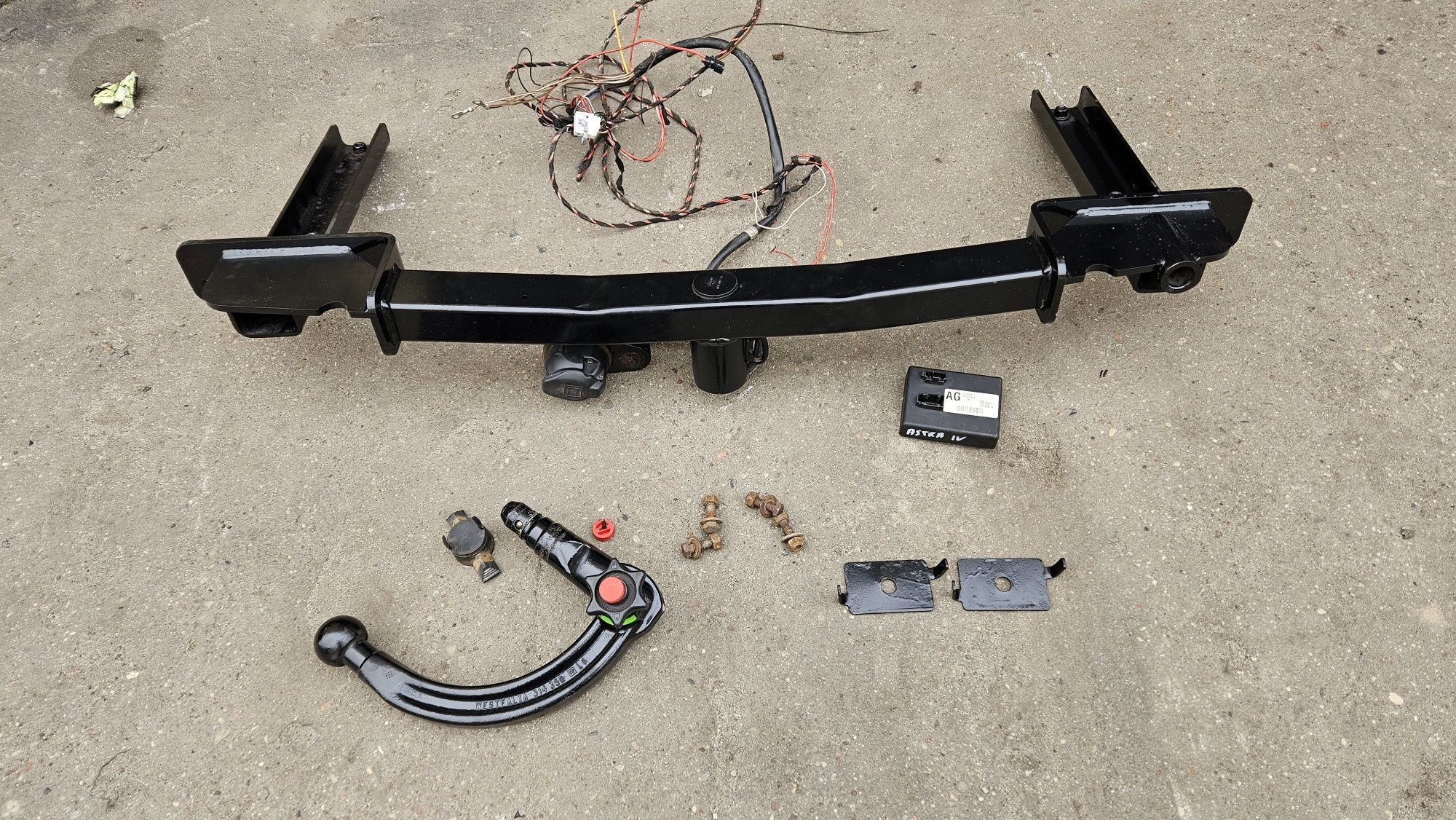 Hak holowniczy wypinany opel astra j IV 4 HB hatchback oryginał komple