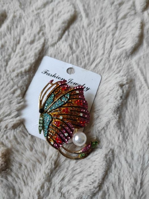 Жіноча брошка Метелик 6 см