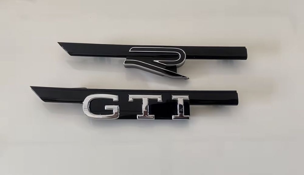 VW Golf 8 MK8 вставка в решетку радиатора R-line GTI