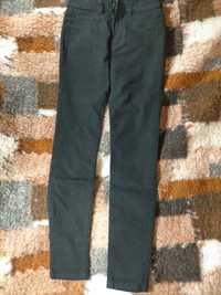 Spodnie dżinsowe czarna 152
