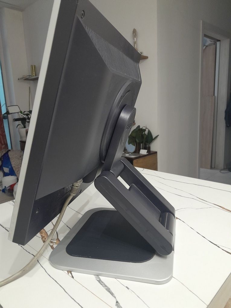 Монитор BENQ . Бу.