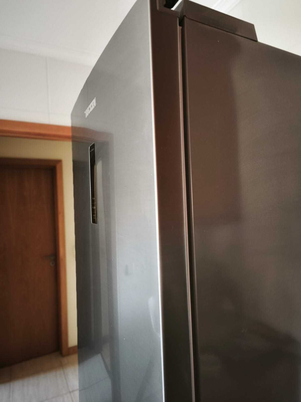 Frigorífico Combinado BECKEN - Inox (No frost)