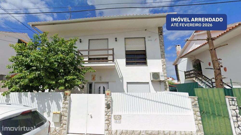 Andar de Moradia T3, ARRENDADO ATÉ FEVEREIRO 2026, na Quinta do Conde