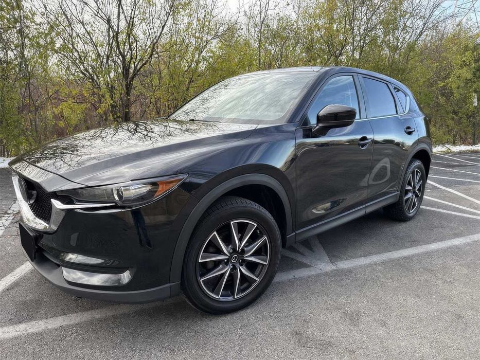 Mazda CX-5 Touring      2018