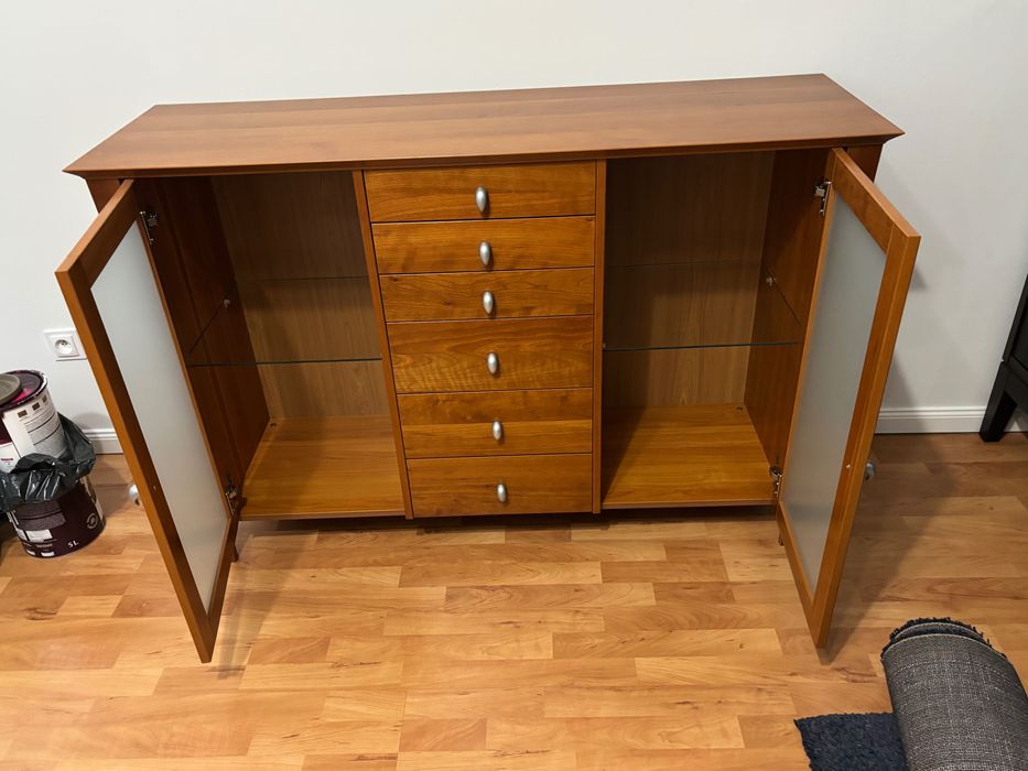 Stylowa, solidna komoda