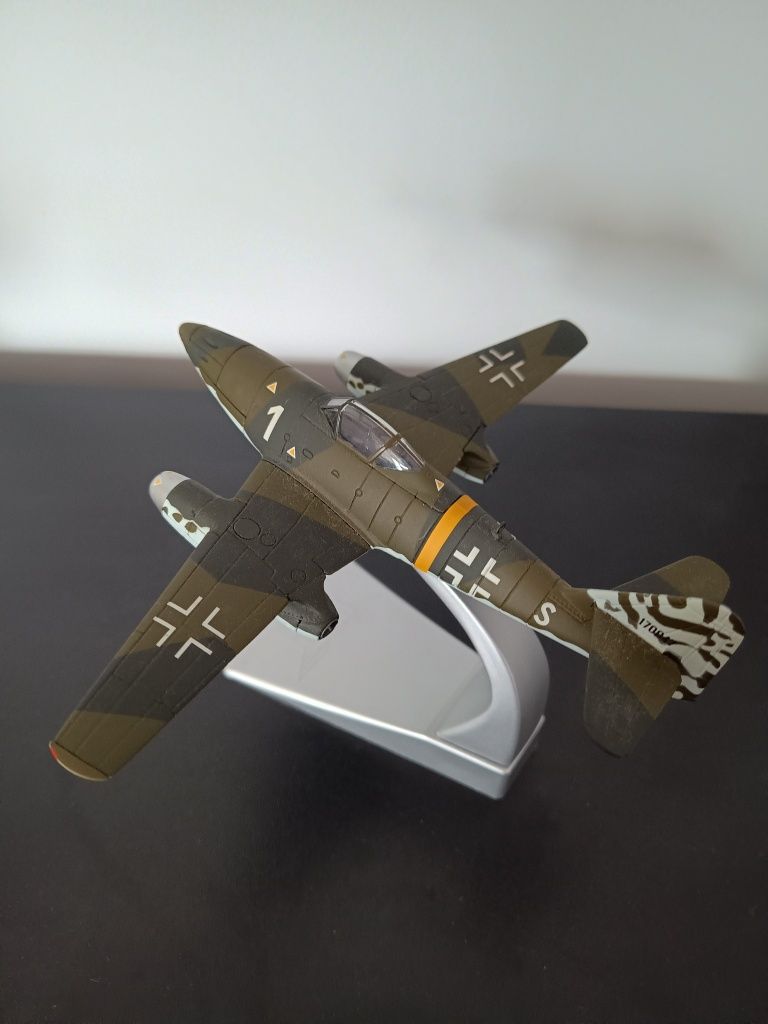 Samolot diecast corgi Me262 1/72