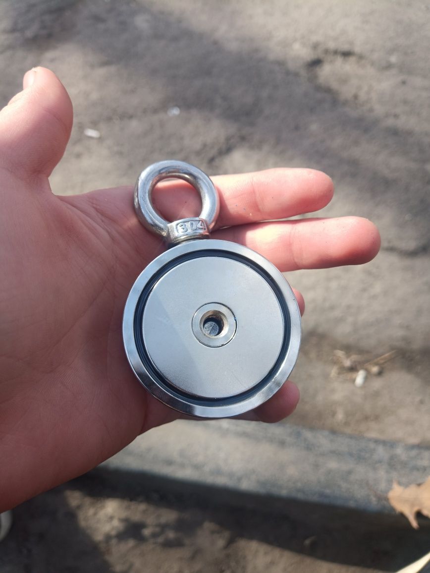 Продам новий магніт 150 кг