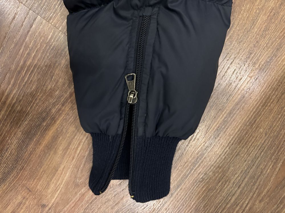 Moncler пуховый бомбер оригинал