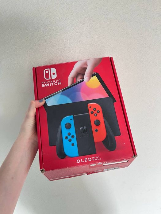Nintendo Switch OLED (Neon Blue/Red)