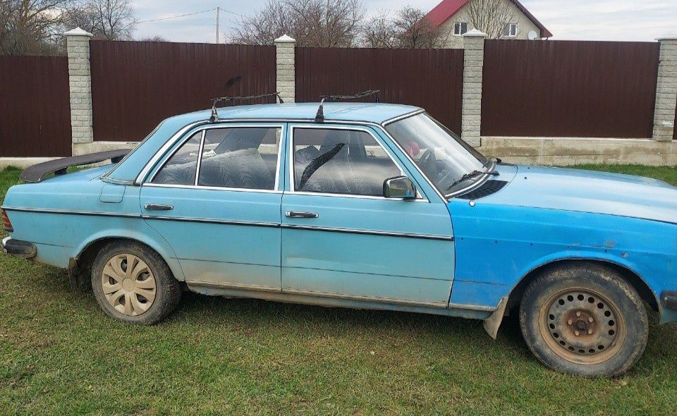 Mercedes-Benz E-Class 1980