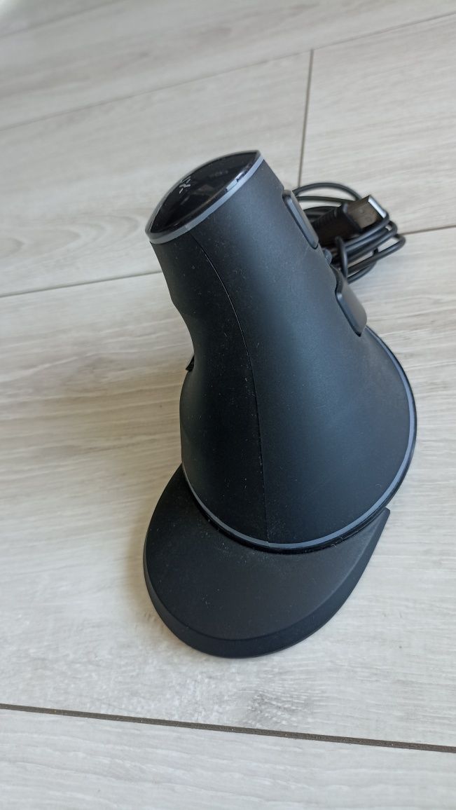 Pionowa mysz ergonomiczna Delux M618PU