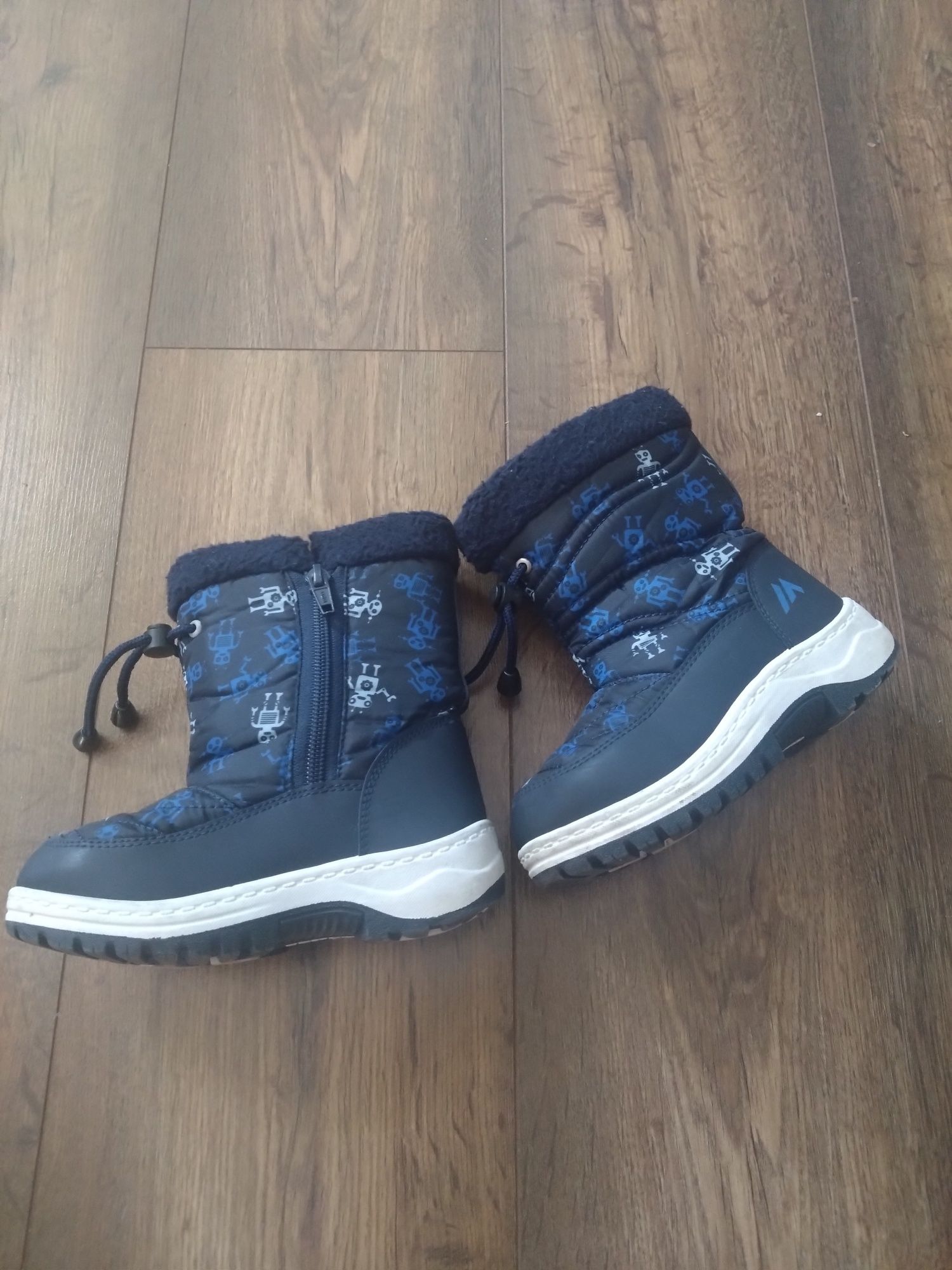 Buty zimowe śniegowce r. 27