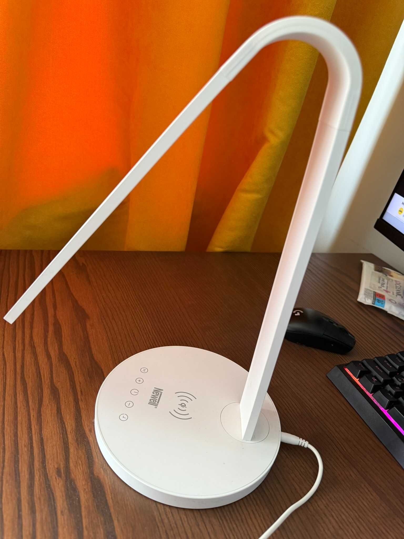 Lampka biurkowa NEWELL Sundesk