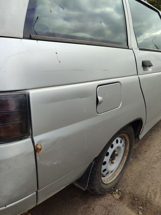 ВАЗ 2111 на повному ходу