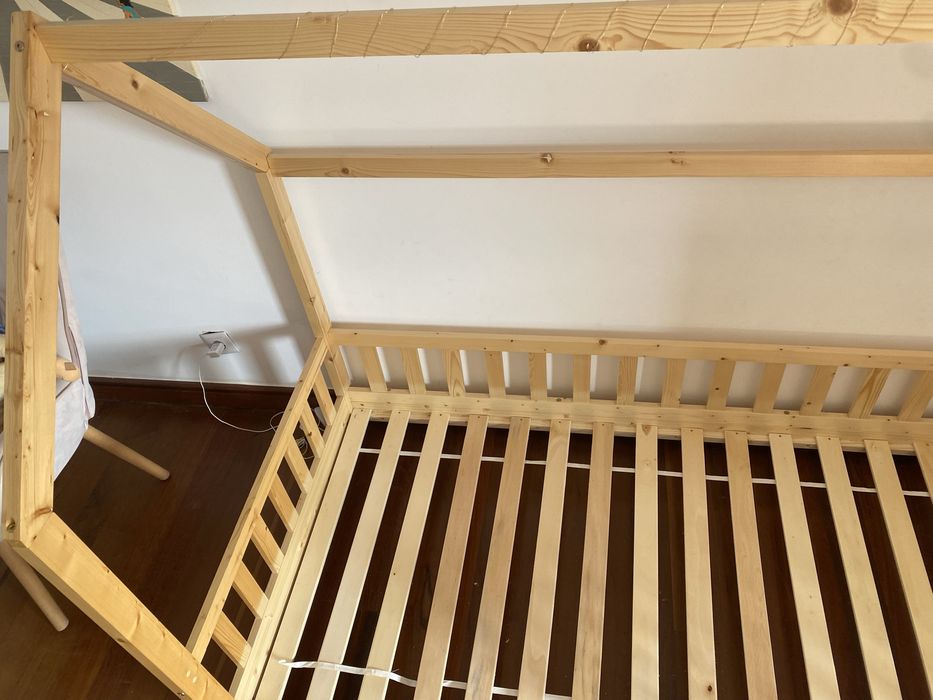 Cama Montessori das crianças