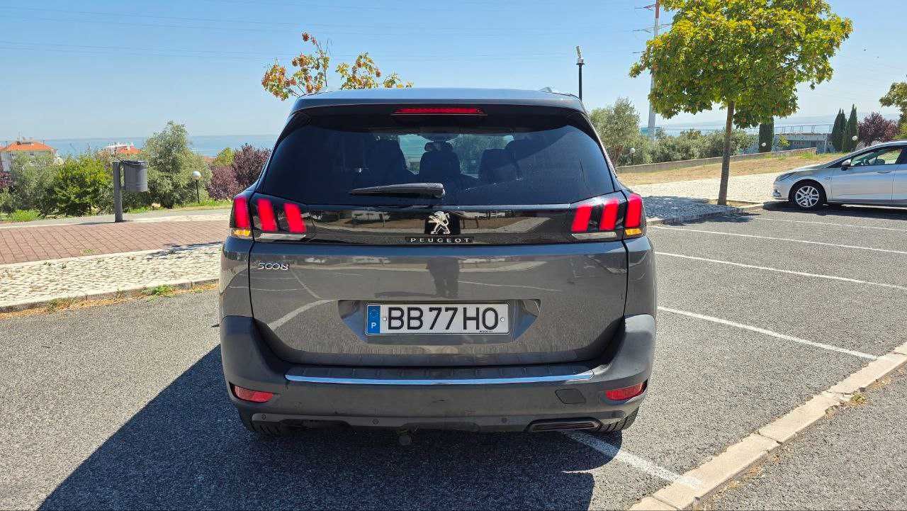 Peugeot 5008 1.5 BlueHDi Allure