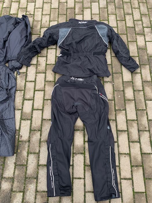 Kombinezon motocyklowy firmy Kombinezon motocyklowy Kurtka + Spodnie.