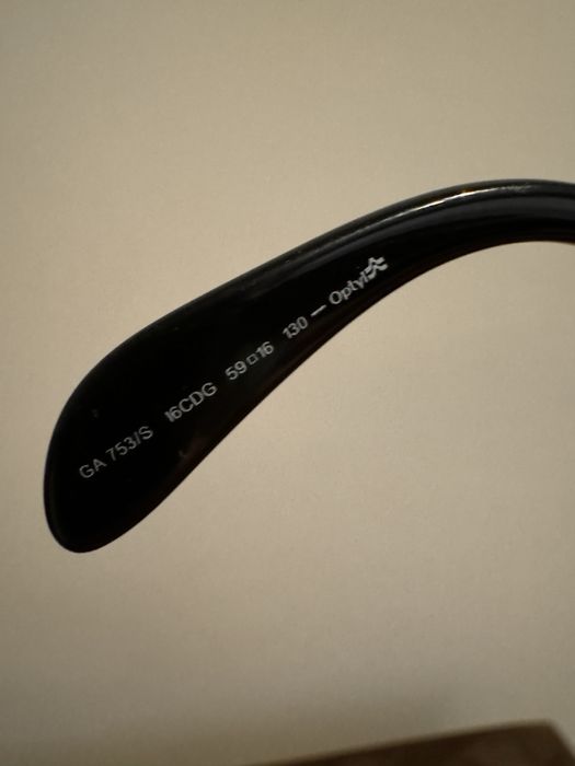 Óculos de sol feminino novo e autêntico Giorgio Armani GA 753/S