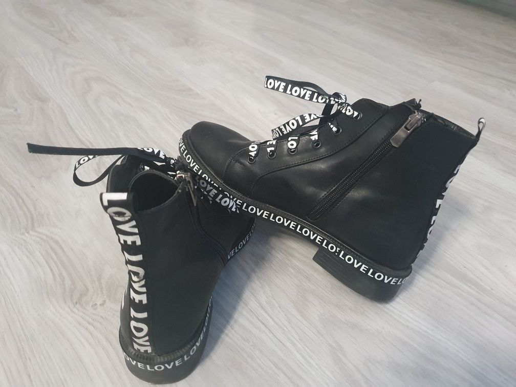 Botki damskie Valentino love rozmiar 37