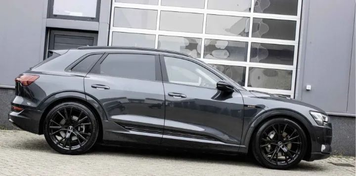 Audi e-tron 50 quattro S line