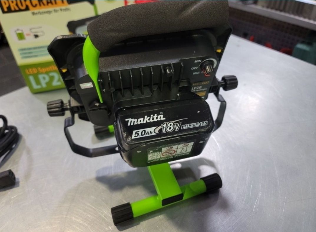 Фонарь Аккумуляторный Прожектор ProCraft Makita +Работает от сети