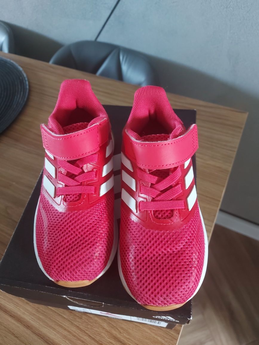 Adidaski r 26 jak NOWE