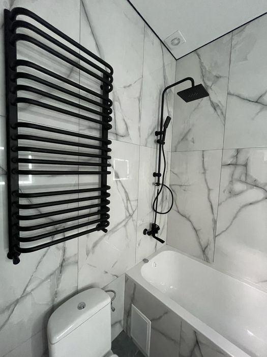 Продаж 2к на Івасюка (ринок, СШ #2, центр)!