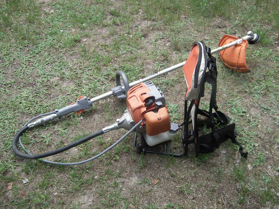 Kosa spalinowa plecakowa GREENCUT GGT650B 5-1 65cm³, moc 4,1 kM, 2-suw