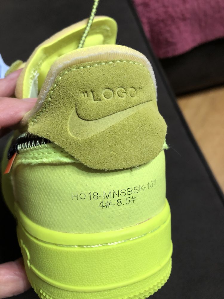Продаются кроссовки  OFF-WHITE x Nike Air Force 1 Low "Volt" новые