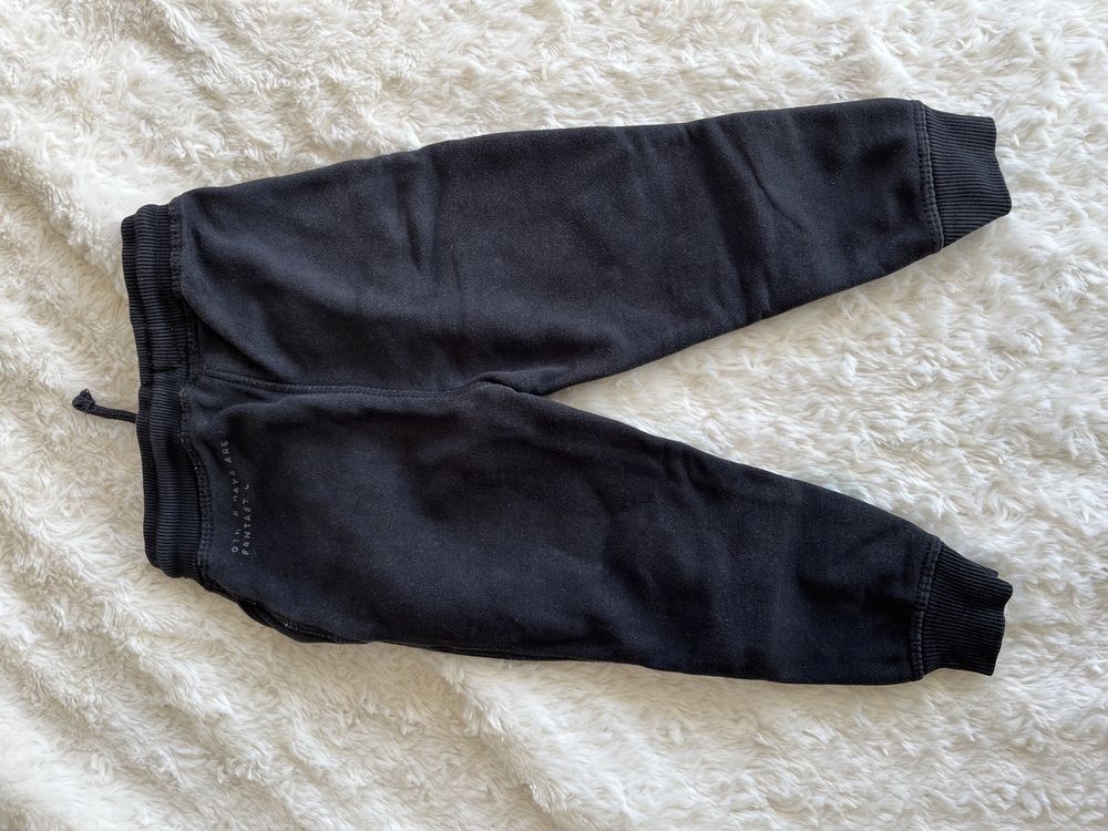 Spodnie dresowe z meszkiem zara 92 czarne