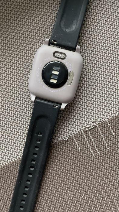 Продам garmin venu sq