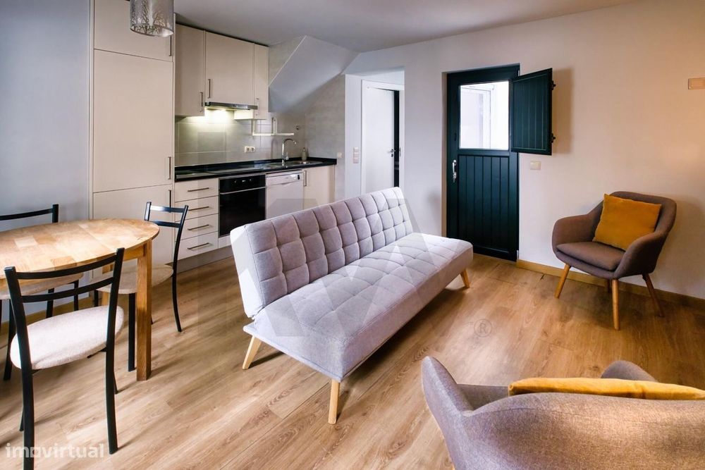 Arrendamento de Apartamento T1 – Sesimbra (a 200m da Praia)