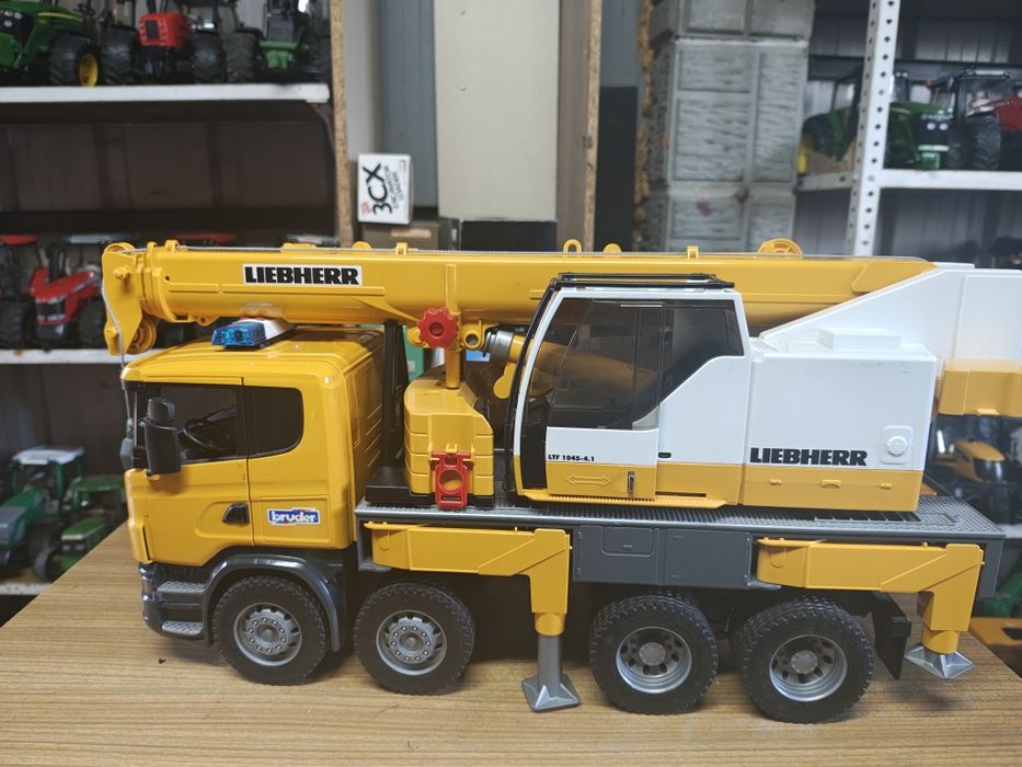 Bruder Scania liebherr