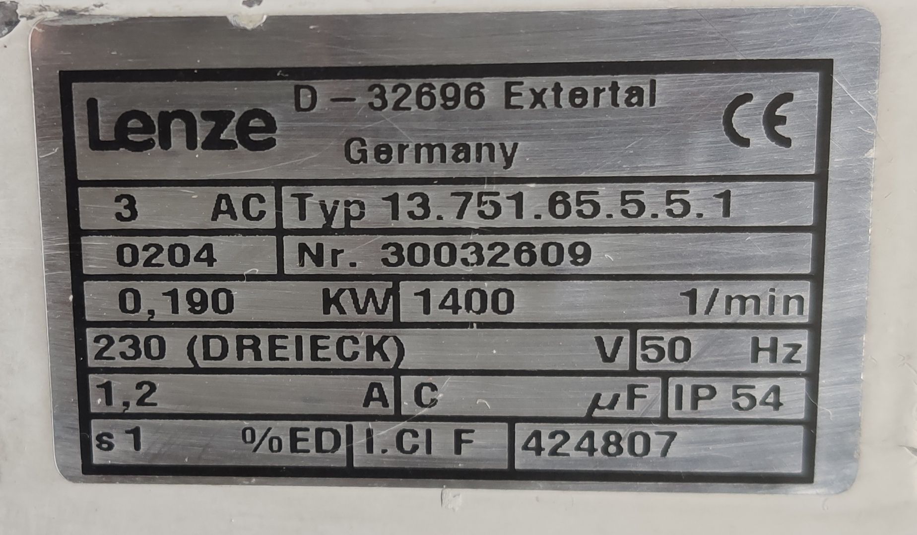 0,2 квт 150 об. Мотор редуктор 220/380. Электродвигатель с редуктором