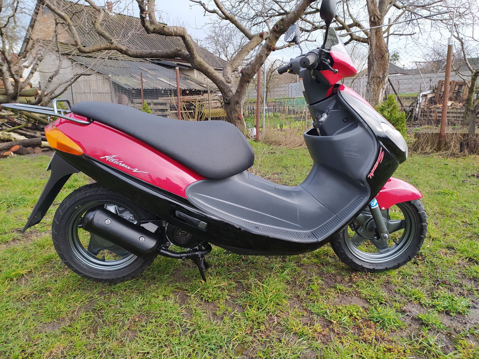 Продам японський двомісний скутер на реєстрації  SUZUKI  ADRES V