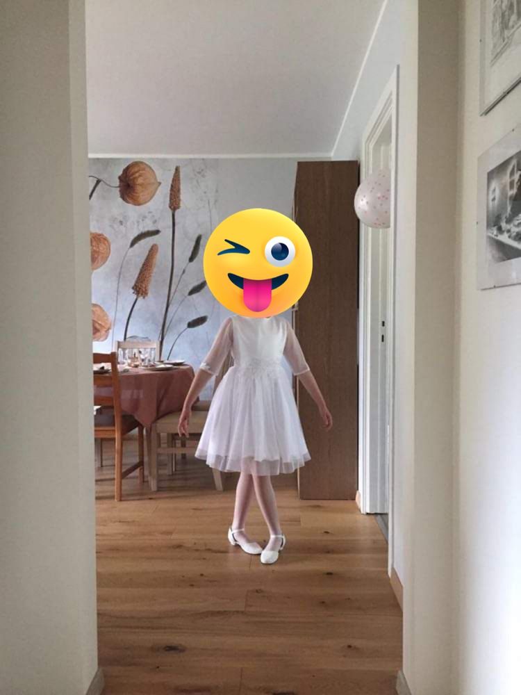 Biała sukienka, komunia, wesele