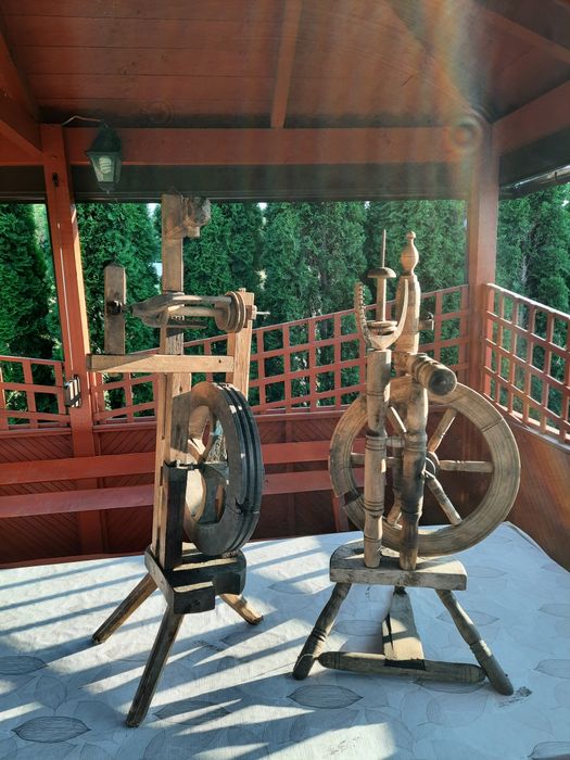 Wrzeciona i kołowrotki do przedzenia wełny 2 sztuki