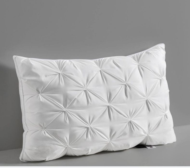 Подушка ТАС. розмір 50-70. З чохлом для зберігання. Супер комфорт.