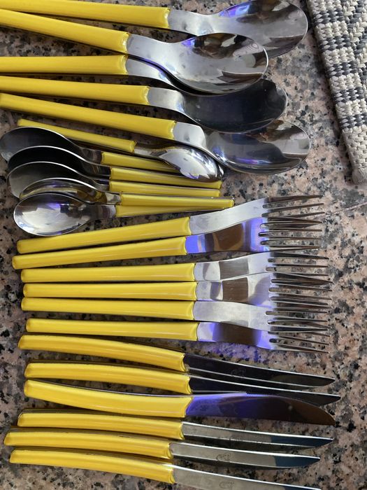 Faqueiro de 24  pecas Loja do Gato Preto