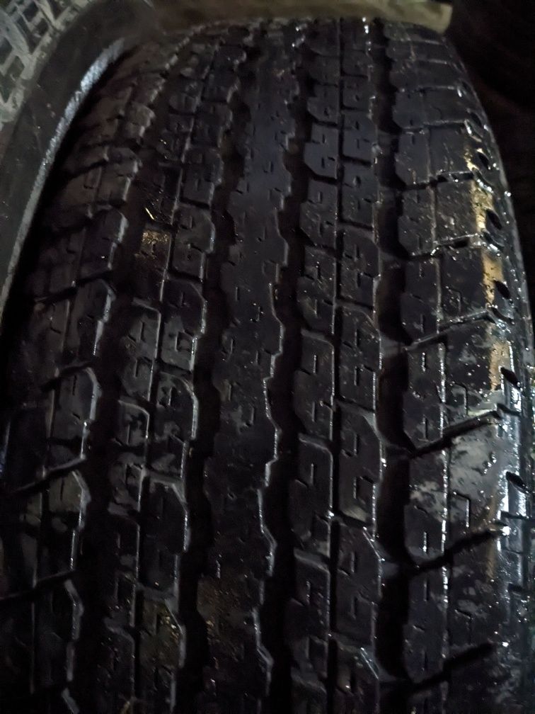 255/70R18 Bridgestone комплект