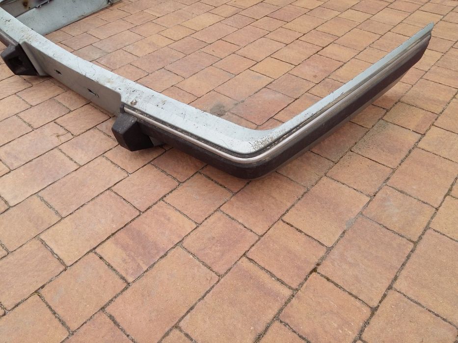 Opel monza 82 86 zderzak tył z belką GM