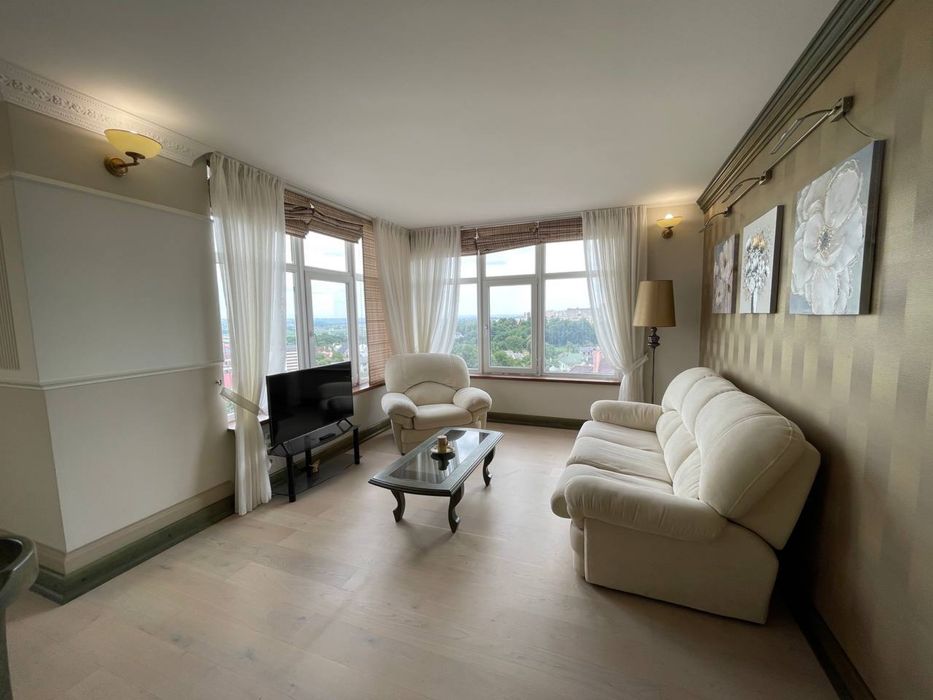 АВТОРСЬКА 2-кім VІР новобуд(Студія)РУСЬКА ЖК «СУЗІР”Я»з котикомПАРКІНГ