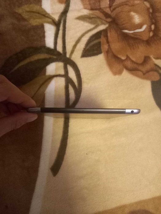 Apple Air 2 2/64GB