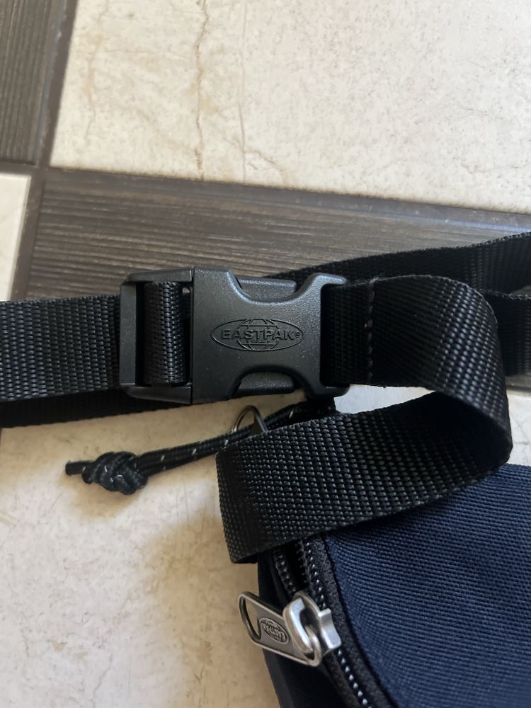 Барсетка Eastpak